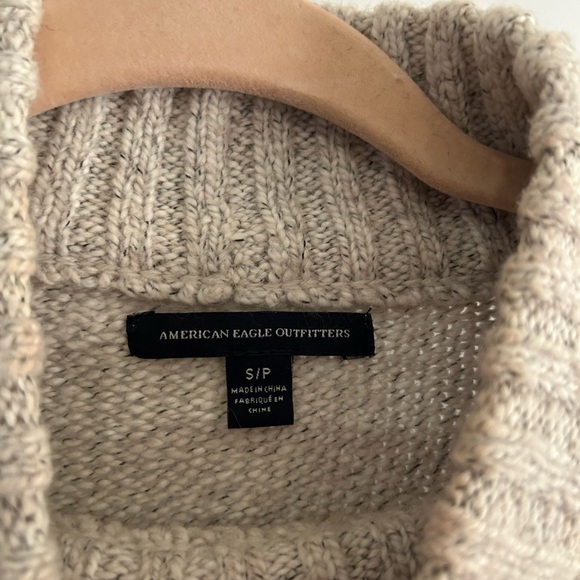 AMERICAN EAGLE OUTFITTERS Sweater - Picture 3 of 3